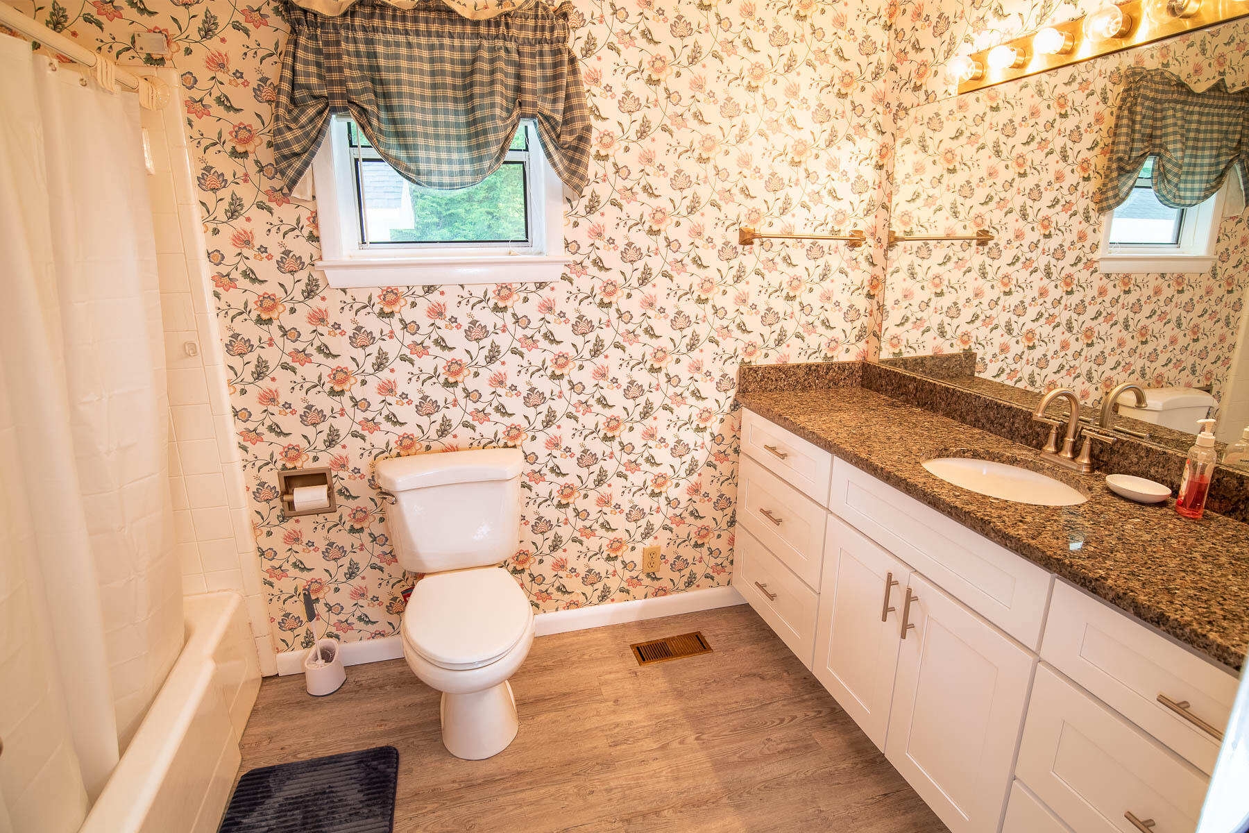 1826 Peavine Road Rock Spring, GA 30739 - Photo 12 of 28 850_4652-HDR