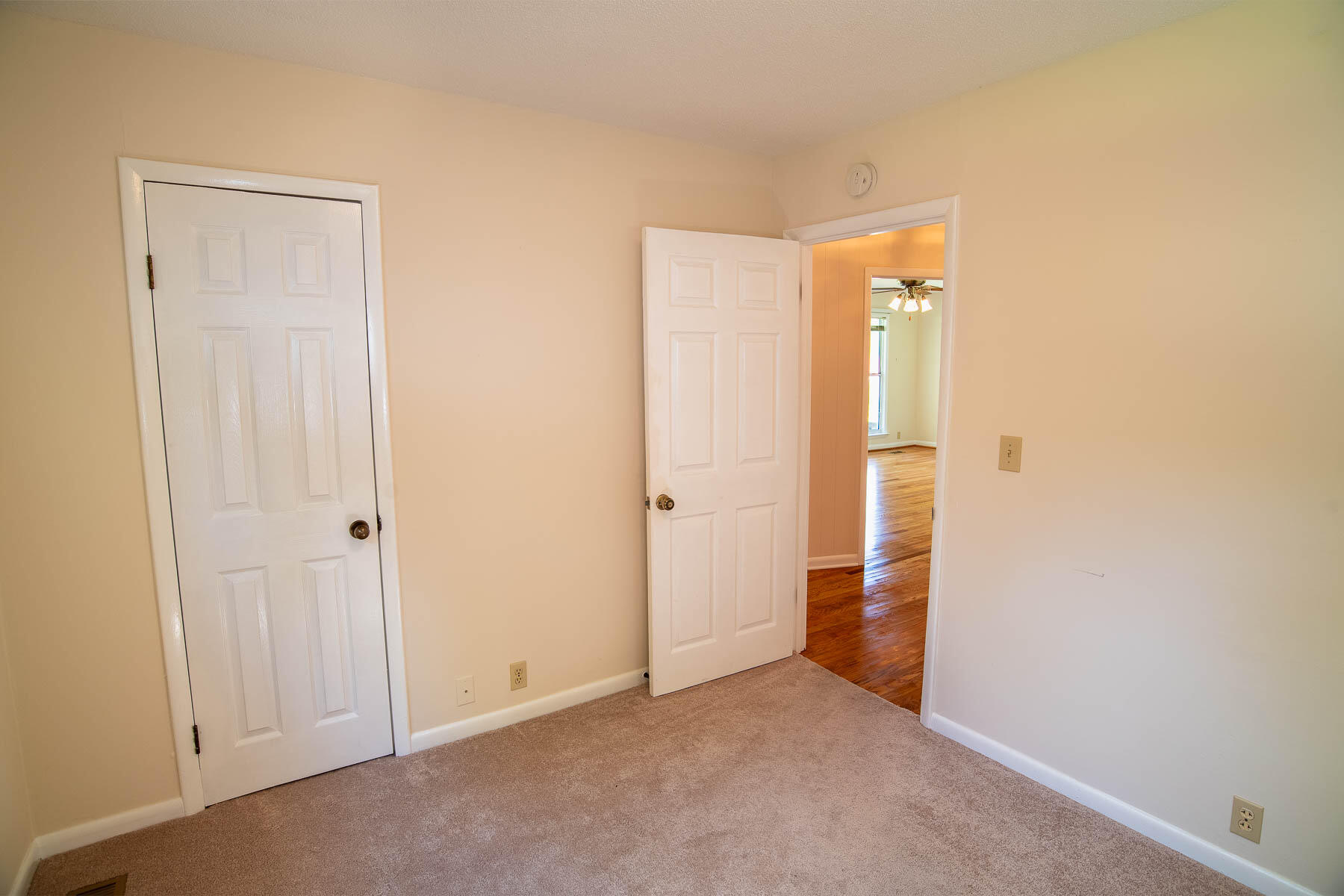 1826 Peavine Road Rock Spring, GA 30739 - Photo 14 of 28 850_4661-HDR