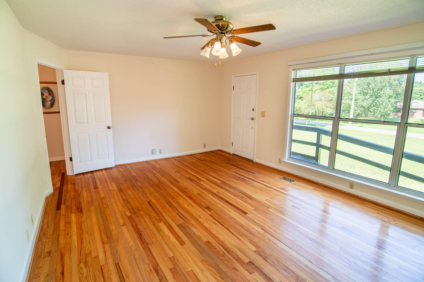 1826 Peavine Road Rock Spring, GA 30739 - Photo 6 of 28 850_4598-HDR