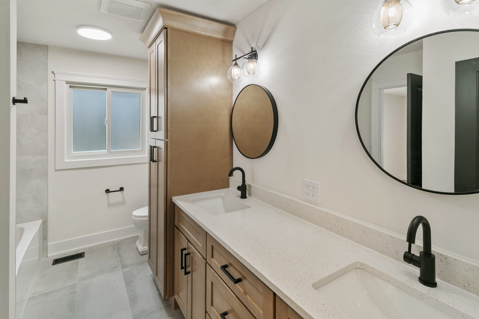 212 South River Road Naperville, IL 60540 - Photo 15 of 29