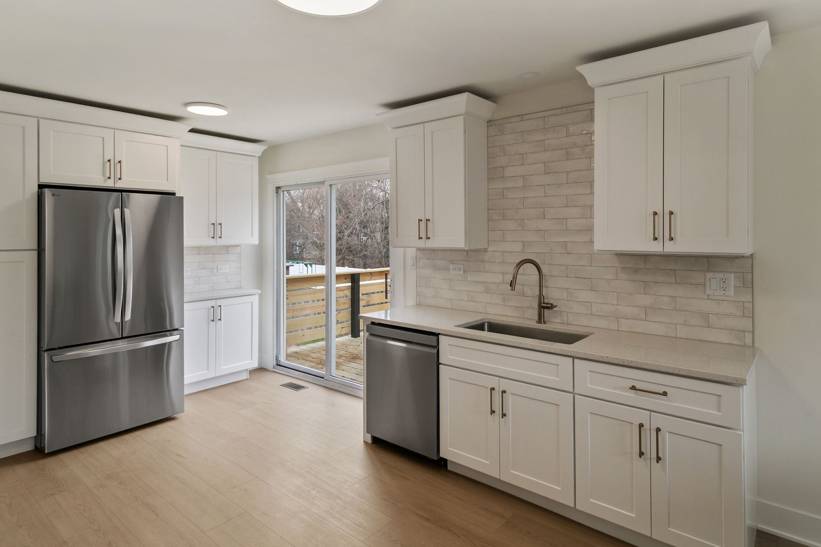 212 South River Road Naperville, IL 60540 - Photo 10 of 29