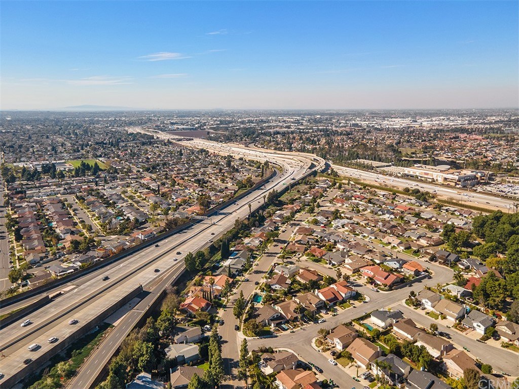 878 Prospect Place Costa Mesa, CA 92626 - Photo 5 of 47