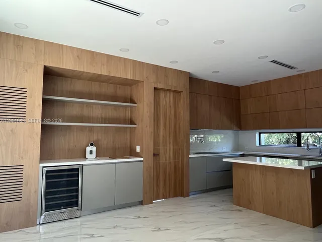 $17,500 | 1700 Northeast 18th Street, Fort Lauderdale, FL 33305