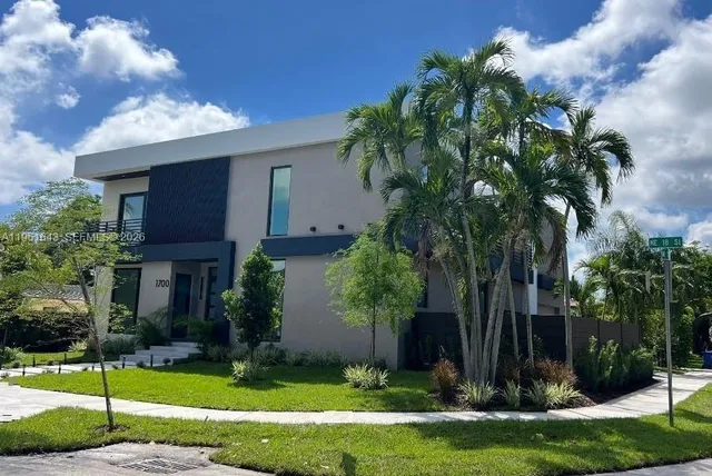 $17,500 | 1700 Northeast 18th Street, Fort Lauderdale, FL 33305