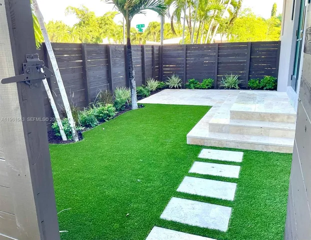 $17,500 | 1700 Northeast 18th Street, Fort Lauderdale, FL 33305