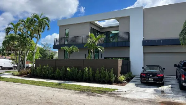 $17,500 | 1700 Northeast 18th Street, Fort Lauderdale, FL 33305