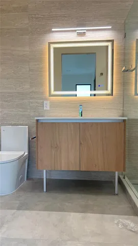 $17,500 | 1700 Northeast 18th Street, Fort Lauderdale, FL 33305