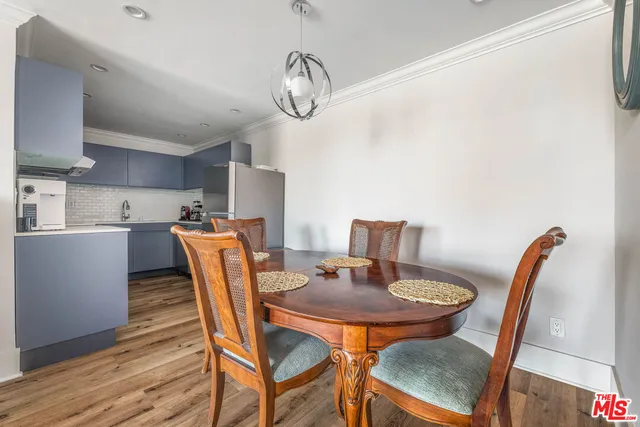 $3,500 | 5215 Balboa Boulevard, Unit 102, Encino, CA 91316