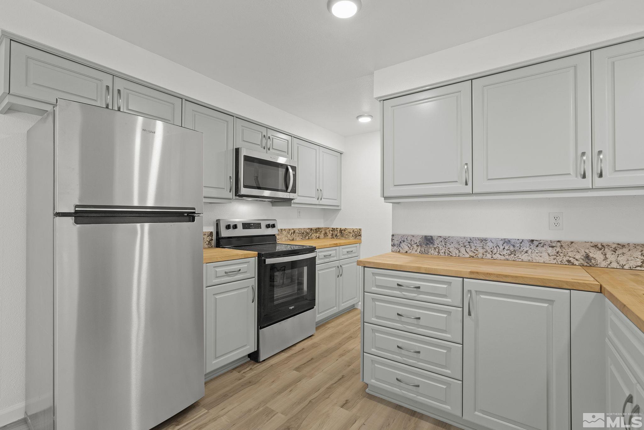 6783 Flower Street Reno, NV 89506 - Photo 8 of 16 Photo 8