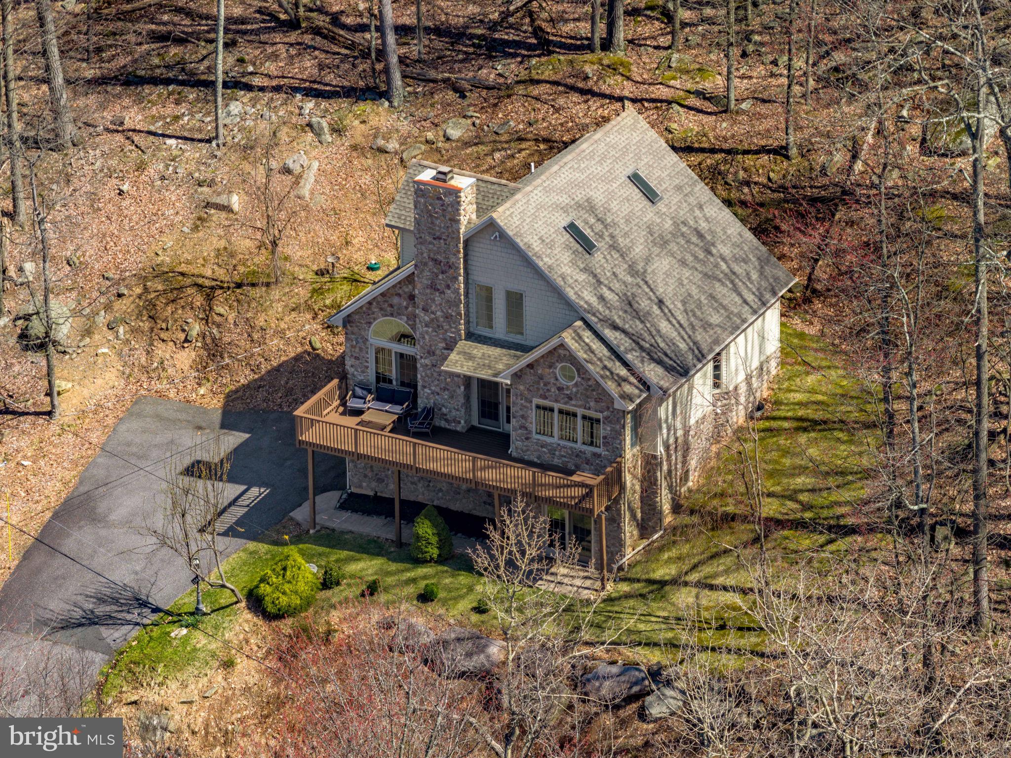 154 Kickapoo Drive Hazleton, PA 18202 - Photo 14 of 87 Charming home nestled in nature's embrace.