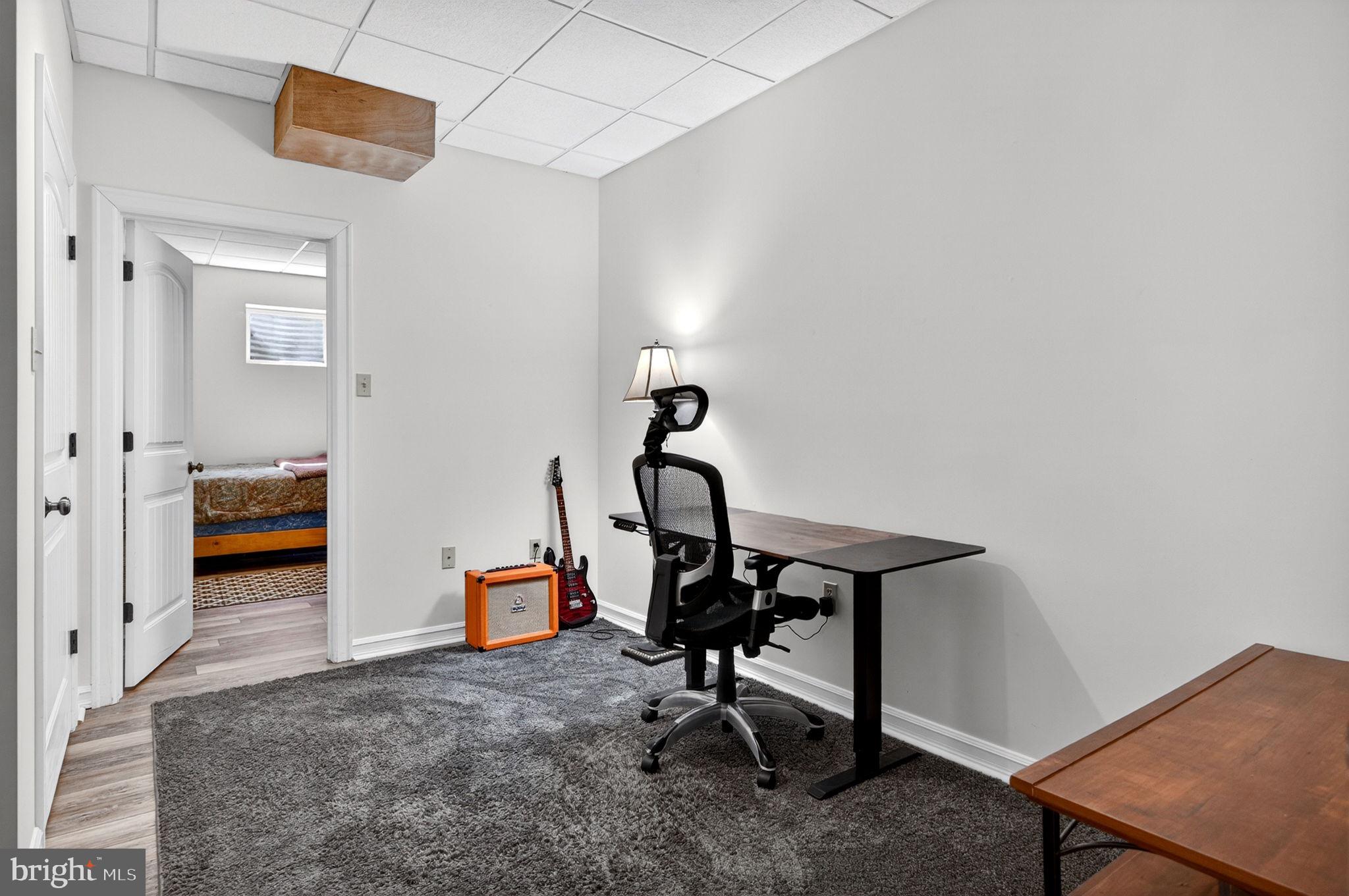 154 Kickapoo Drive Hazleton, PA 18202 - Photo 49 of 86 Versatile workspace with modern flair.