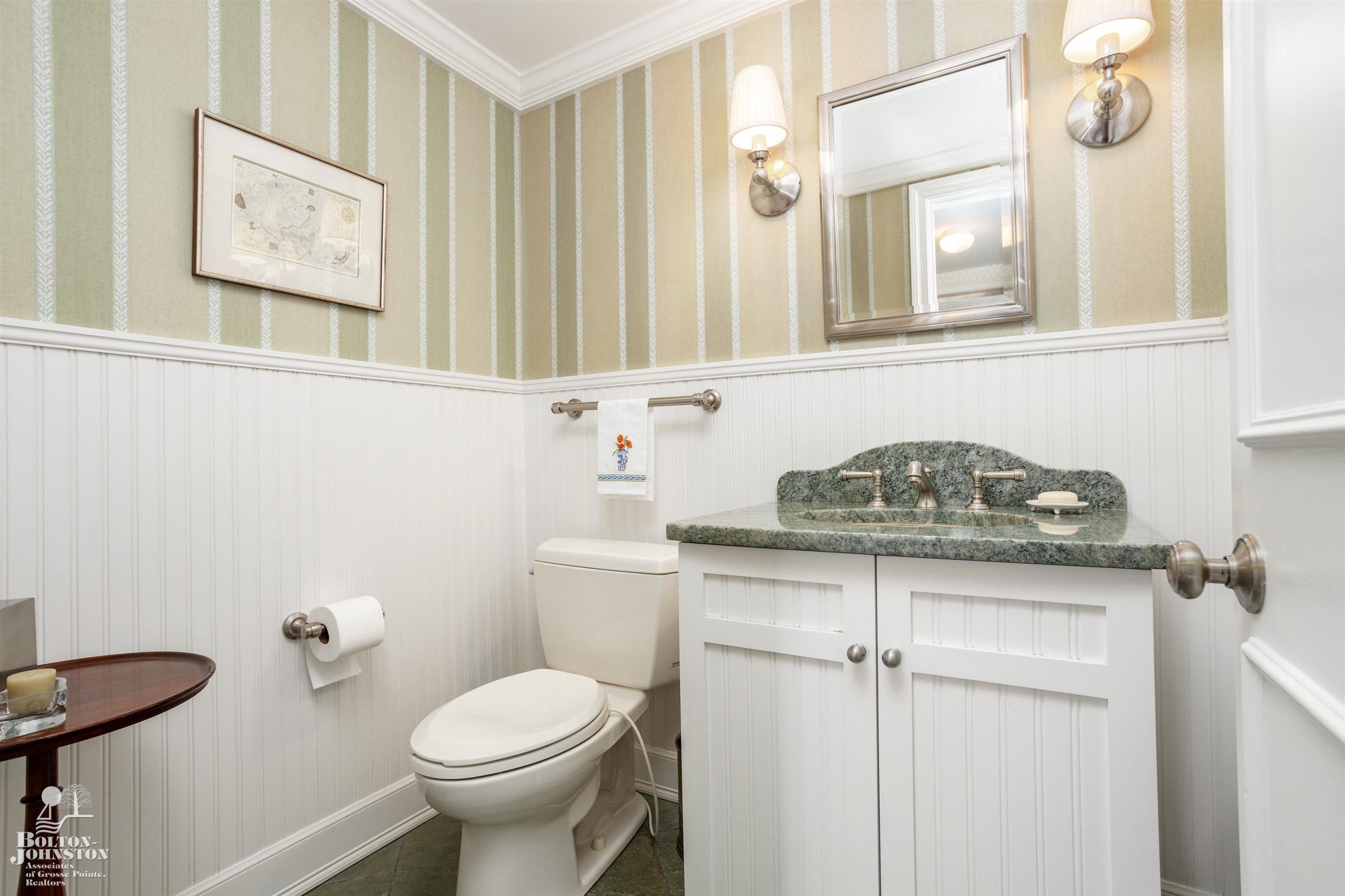 77 Merriweather Road Grosse Pointe Farms, MI 48236 - Photo 12 of 73
