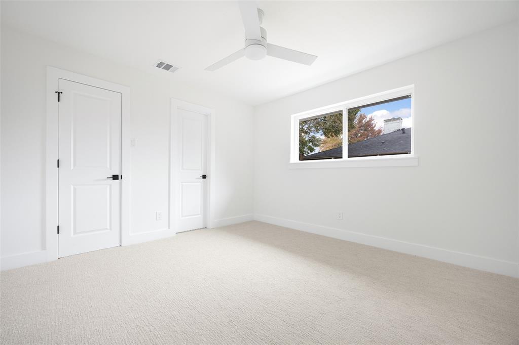 16805 Deer Park Drive Dallas, TX 75248 - Photo 33 of 39 a view of an empty room with closet
