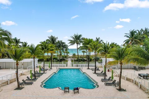 $1,095,000 | 4925 Collins Avenue, Unit 1A, Miami Beach, FL 33140
