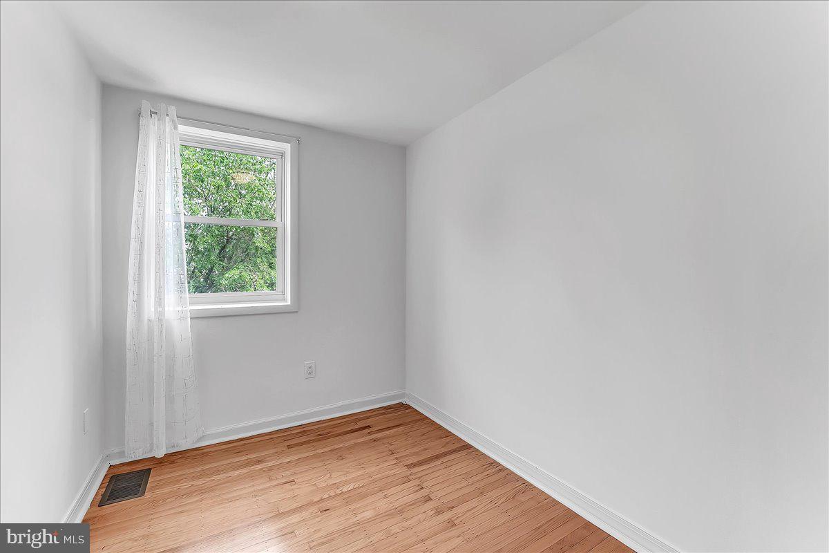 747 Bennington Road Folcroft, PA 19032 - Photo 12 of 16 Bedroom 3