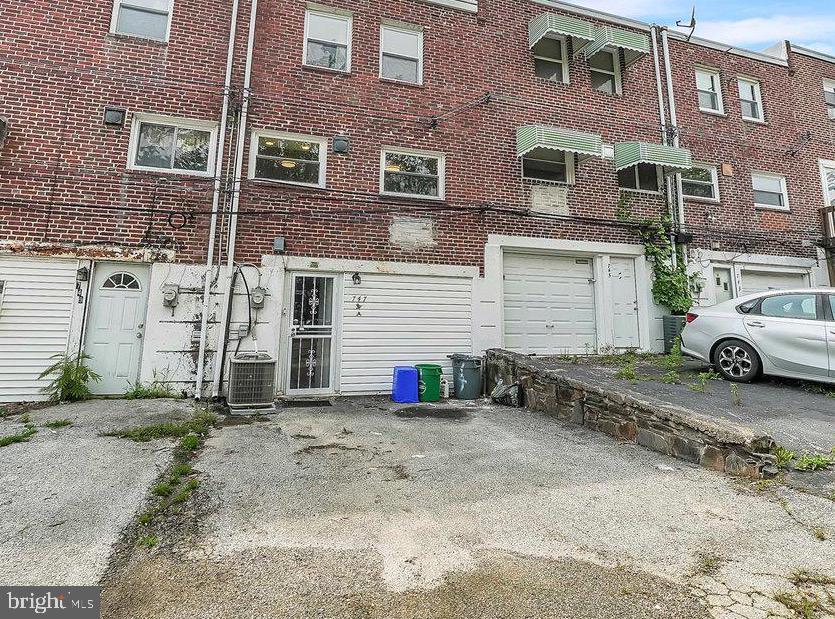 747 Bennington Road Folcroft, PA 19032 - Photo 16 of 16 Back entrance/Parking Area