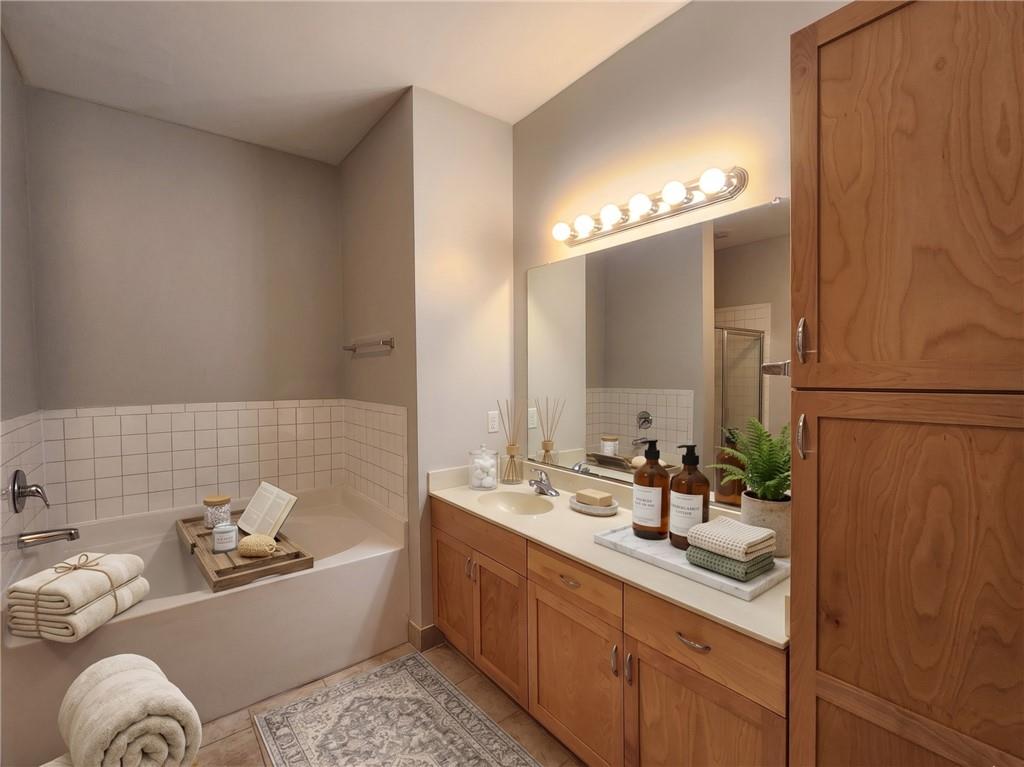870 Mayson Turner Road Northwest, Unit 1228 Atlanta, GA 30314 - Photo 7 of 47