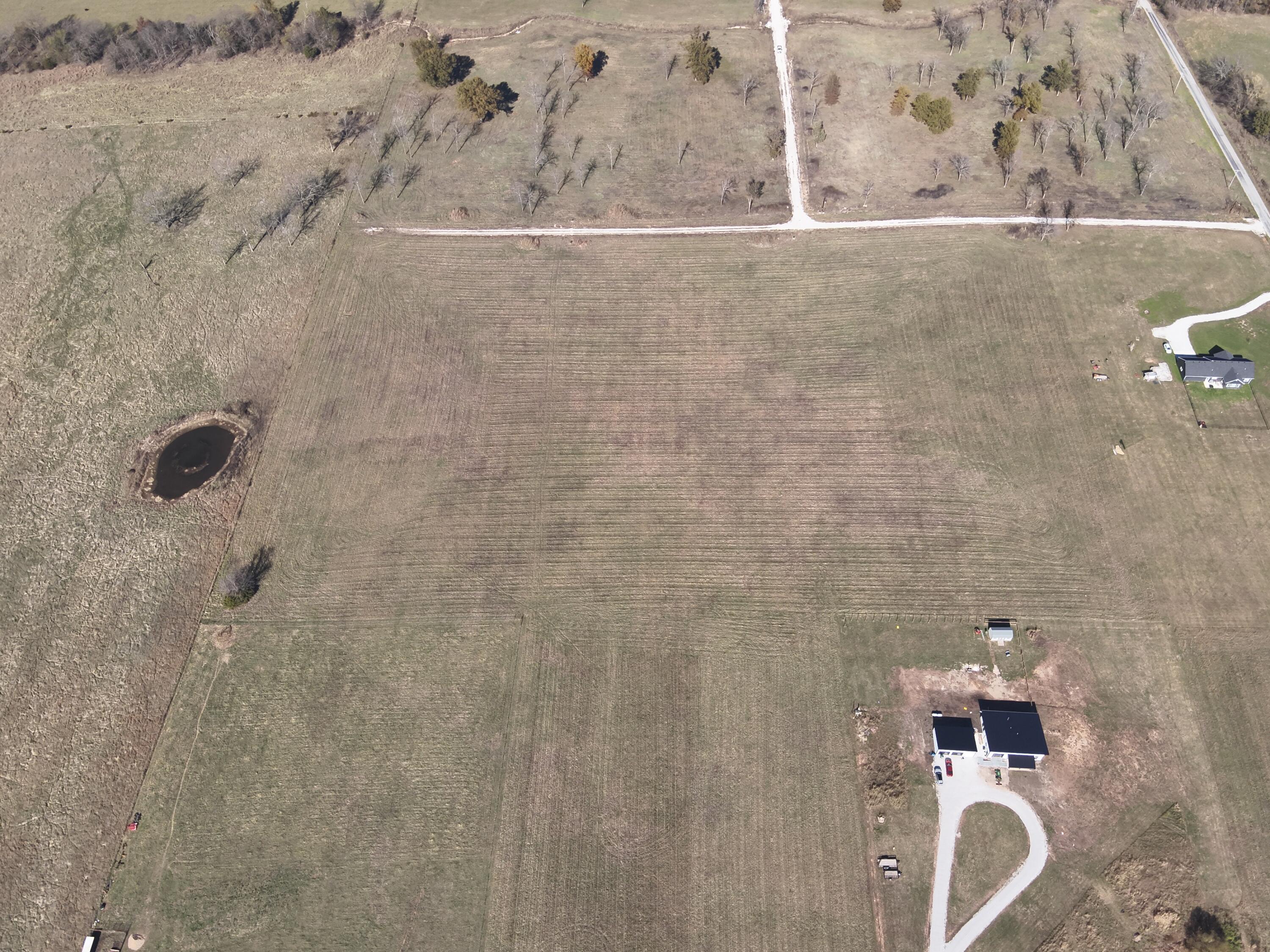 12 South 82nd Road Bolivar, MO 65613 - Photo 1 of 1 DJI_20241111140241_0006_V