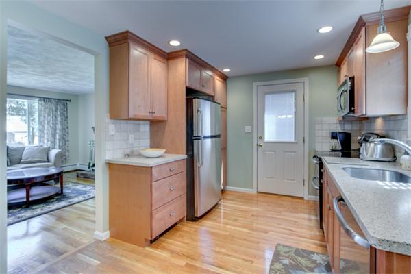 49 Brookbridge Road Stoneham, MA 02180 - Photo 14 of 28 Gallery Image 14