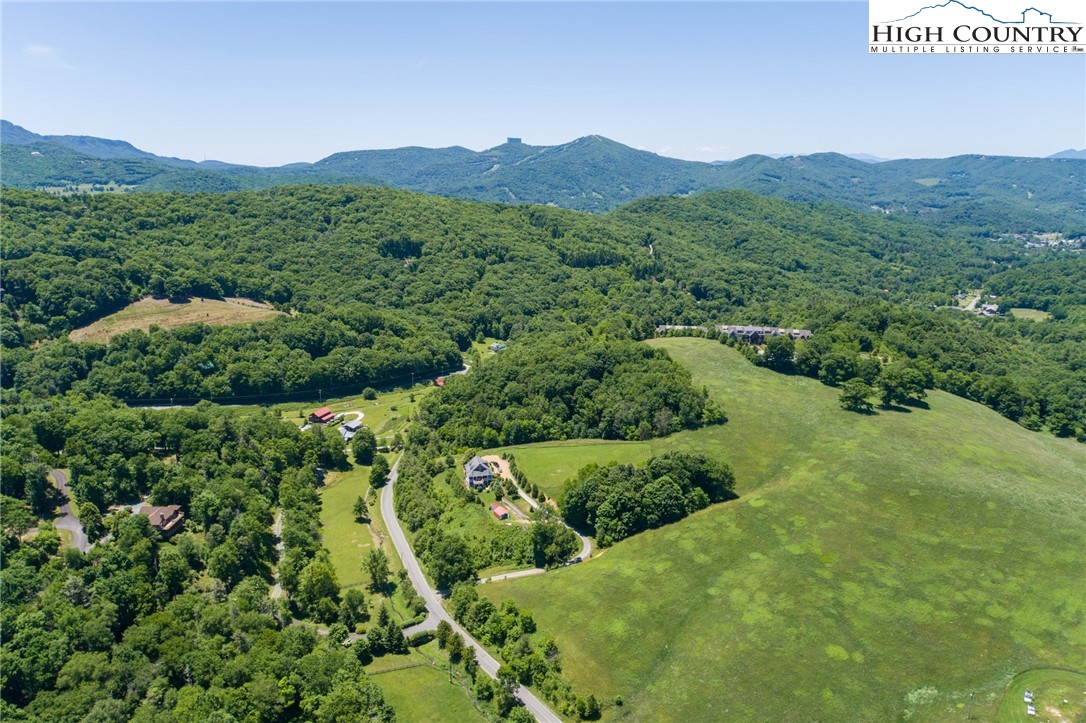 44 Horseshoe Creek Road Banner Elk, NC 28604 - Photo 14 of 21 Gallery Image 14