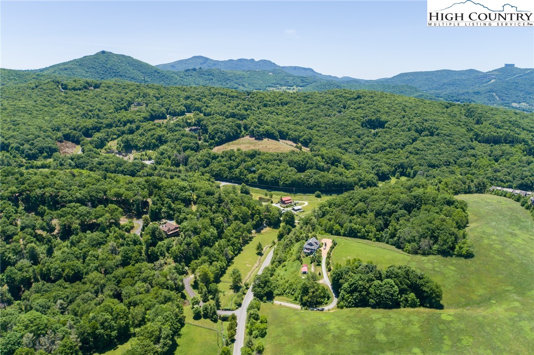 44 Horseshoe Creek Road Banner Elk, NC 28604 - Photo 15 of 21 Gallery Image 15