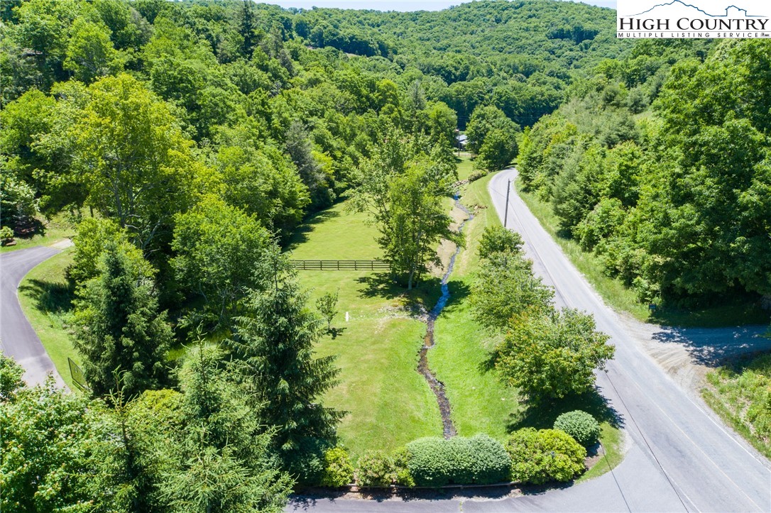 44 Horseshoe Creek Road Banner Elk, NC 28604 - Photo 16 of 21 Gallery Image 16