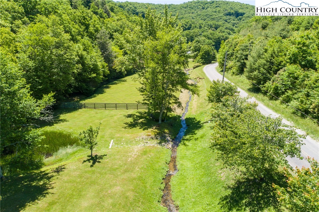 44 Horseshoe Creek Road Banner Elk, NC 28604 - Photo 17 of 21 Gallery Image 17