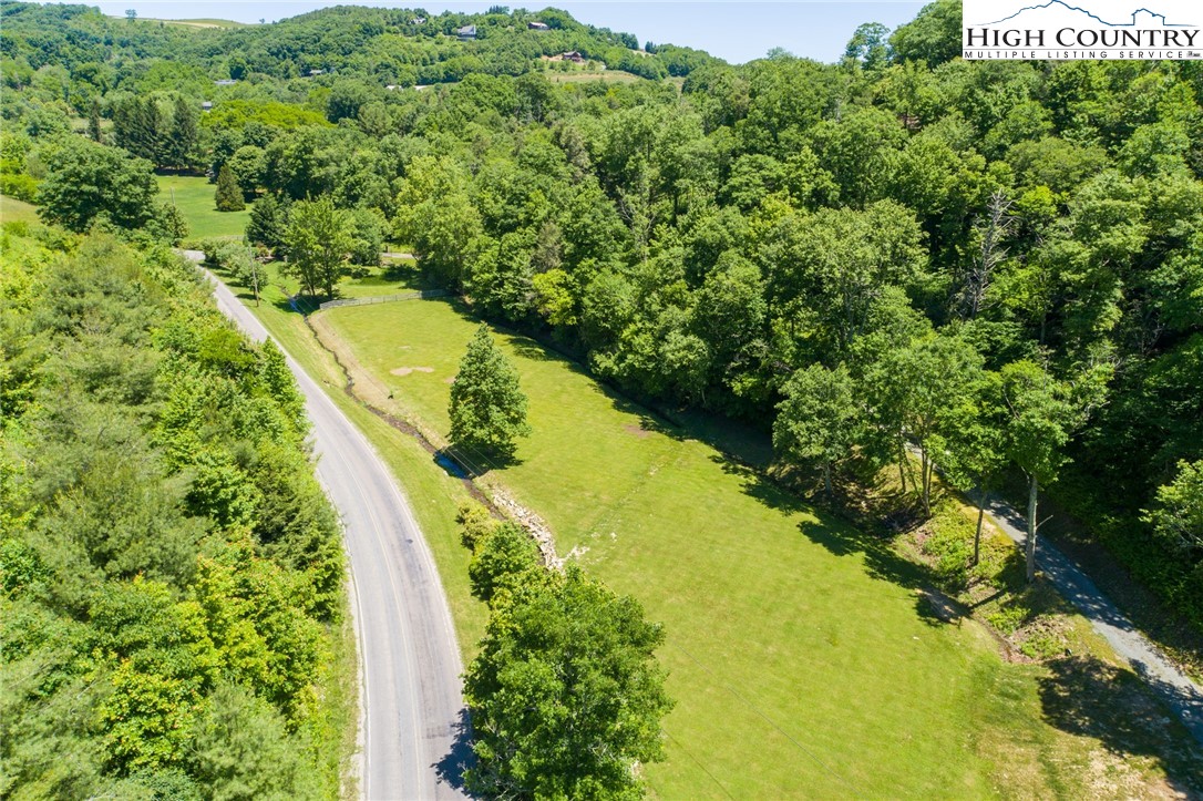 44 Horseshoe Creek Road Banner Elk, NC 28604 - Photo 7 of 21 Gallery Image 7