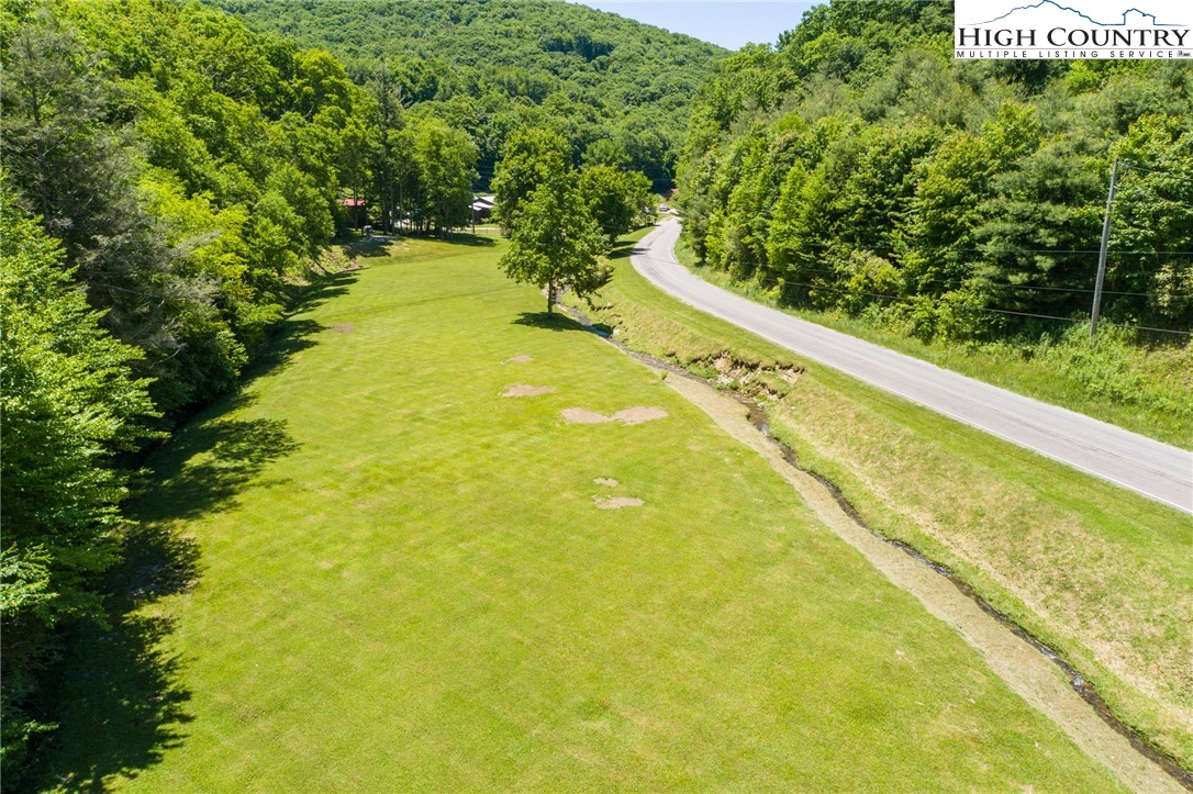 44 Horseshoe Creek Road Banner Elk, NC 28604 - Photo 8 of 21 Gallery Image 8