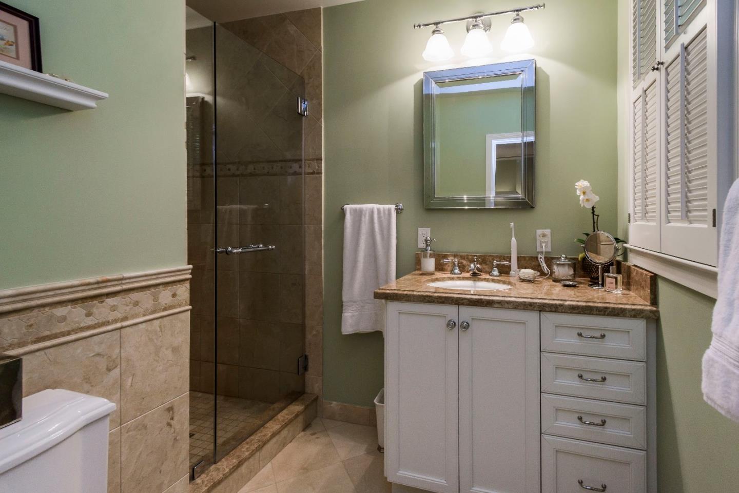 569 Alhambra Road San Mateo, CA 94402 - Photo 12 of 17