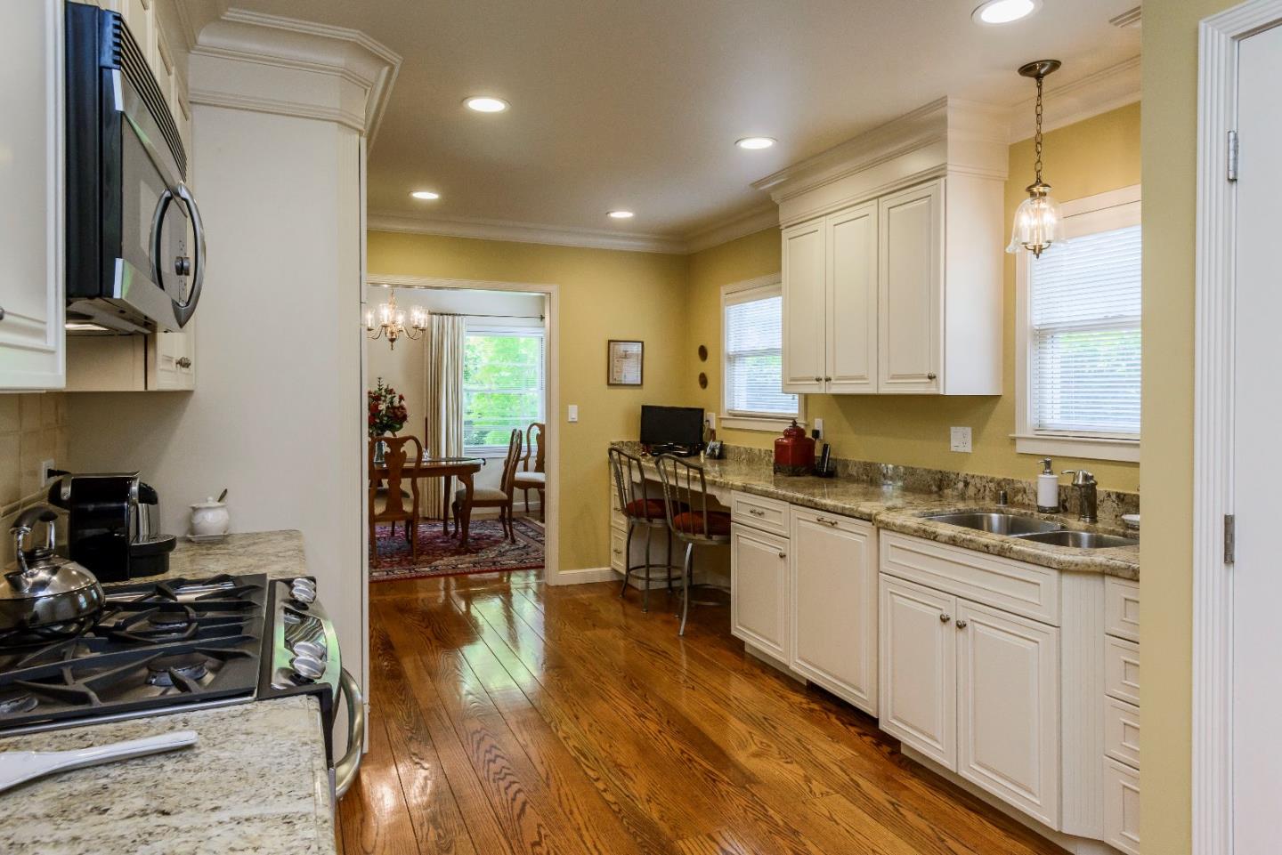 569 Alhambra Road San Mateo, CA 94402 - Photo 6 of 17