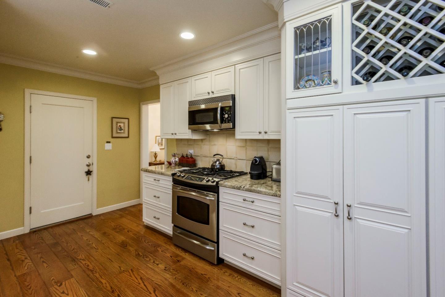 569 Alhambra Road San Mateo, CA 94402 - Photo 7 of 17