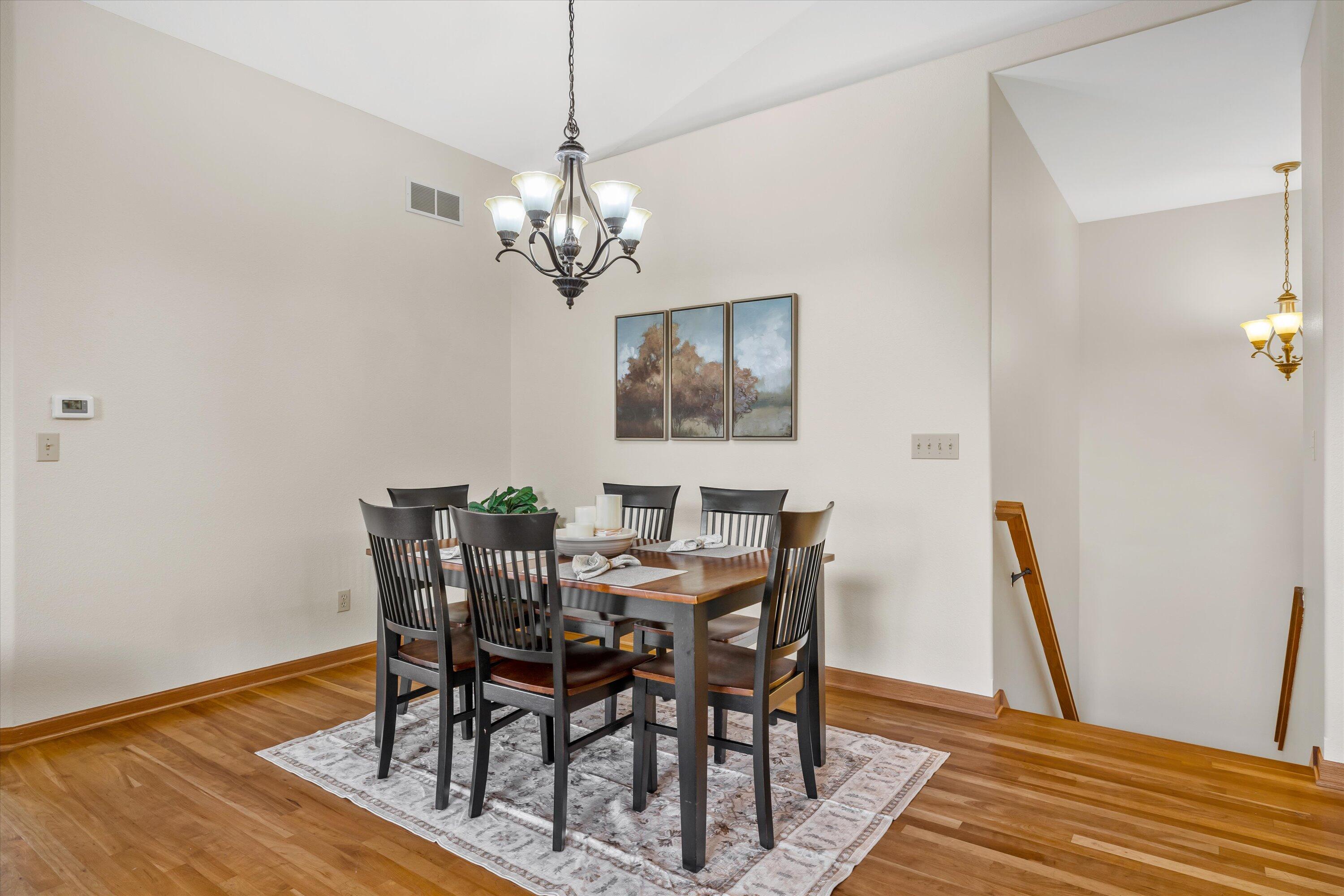 285 Cardinal Ridge Drive Pewaukee, WI 53072 - Photo 7 of 49 Dining Room