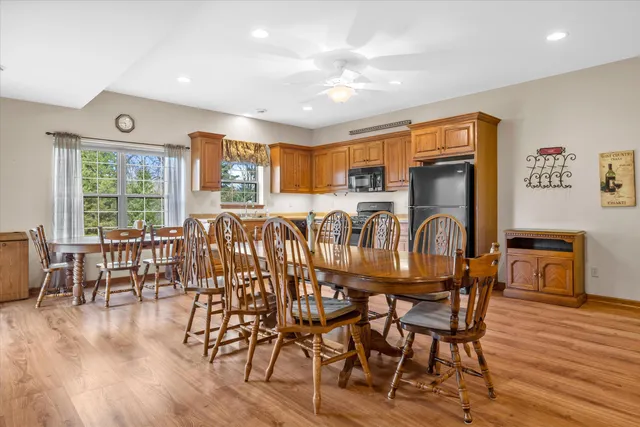 $739,900 | 285 Cardinal Ridge Drive, Pewaukee, WI 53072