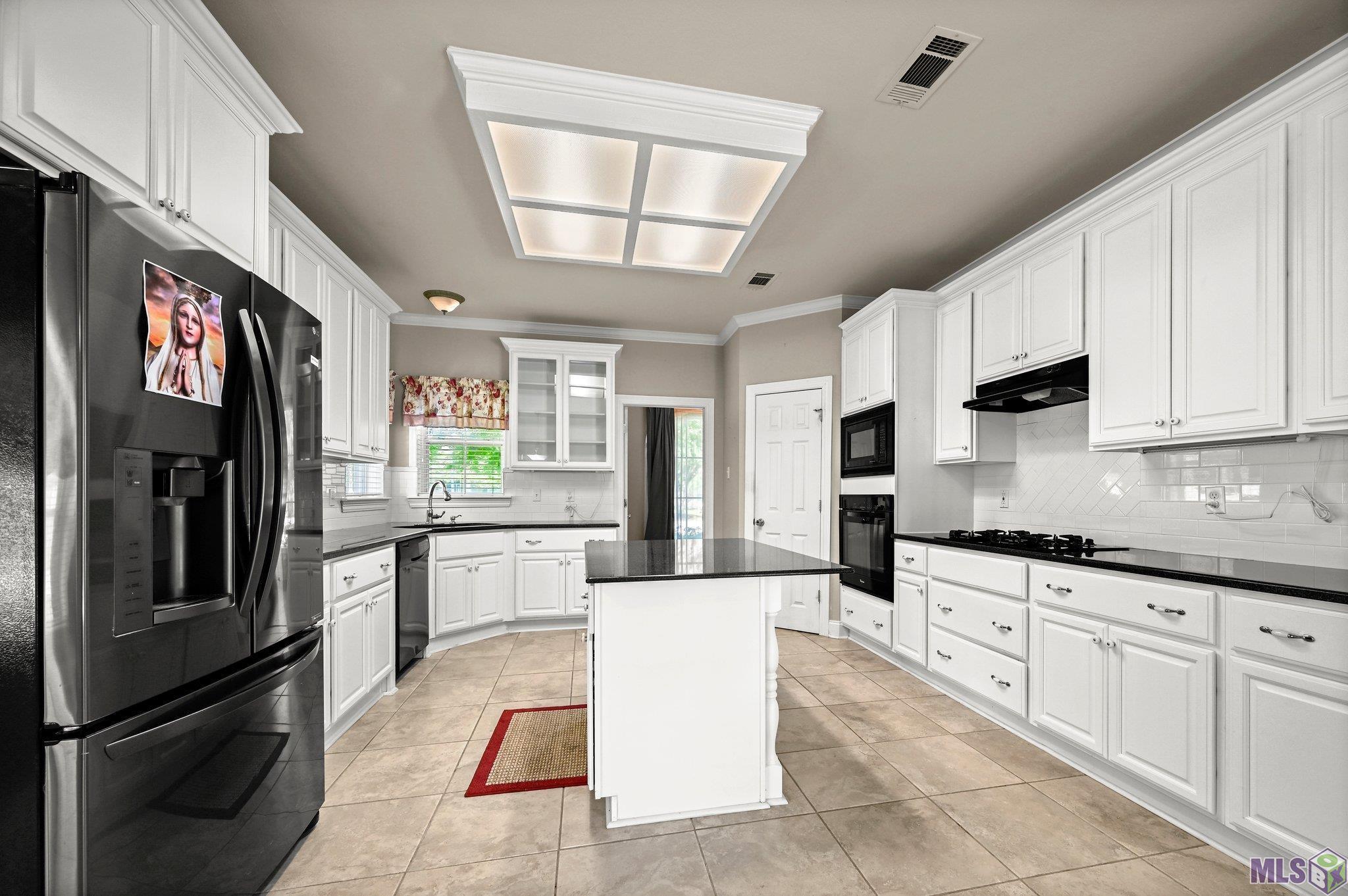 3041 White Shadows Drive Baton Rouge, LA 70816 - Photo 4 of 27 Gallery Image 4