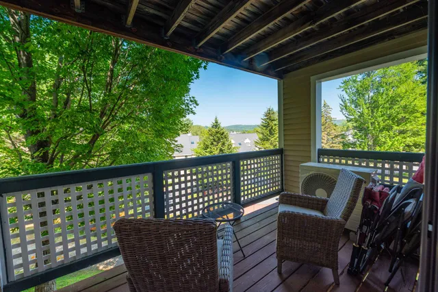 $665,000 | 4 E Trailside Village Way, Unit H21, West Dover, VT 05356