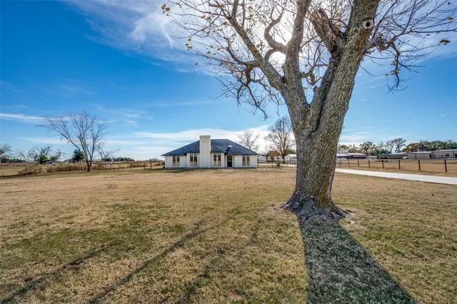 $797,400 | 10422 Strittmatter Road, Pilot Point, TX 76258