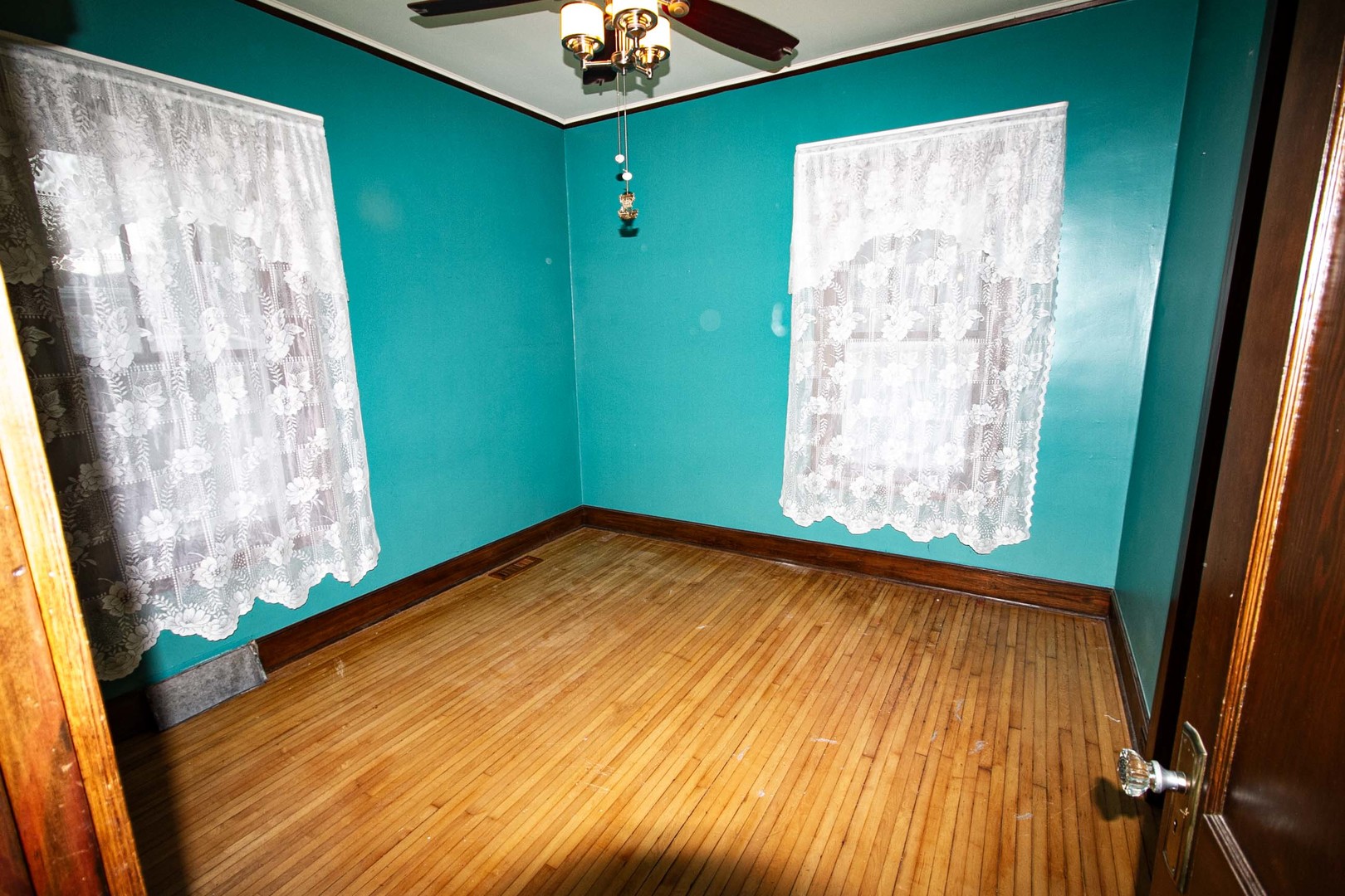 510 North Raynor Avenue Joliet, IL 60435 - Photo 16 of 25