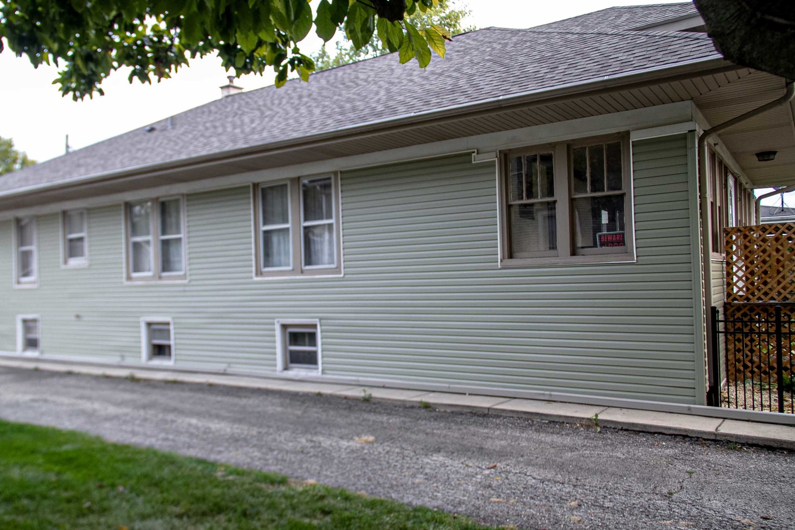 510 North Raynor Avenue Joliet, IL 60435 - Photo 2 of 25