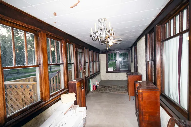 $309,900 | 510 North Raynor Avenue, Joliet, IL 60435