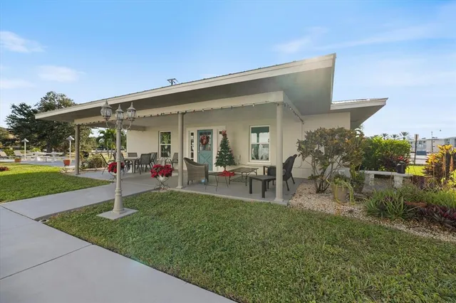 a view of an empty room and workspace