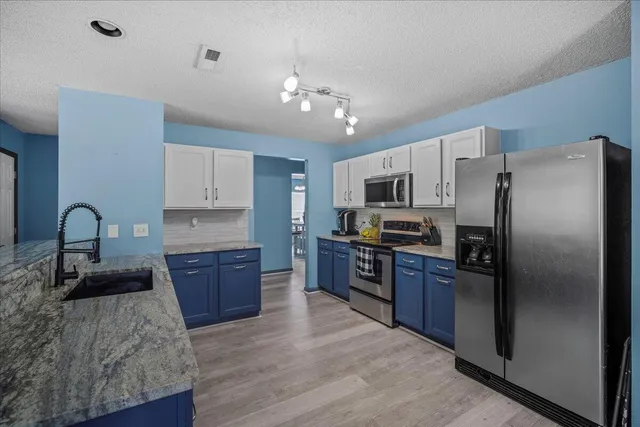 $413,000 | 406 Brookfield Lane, Goose Creek, SC 29445