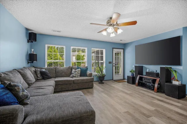 $413,000 | 406 Brookfield Lane, Goose Creek, SC 29445