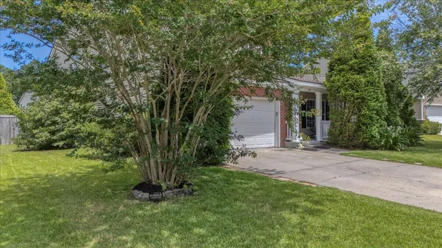 $413,000 | 406 Brookfield Lane, Goose Creek, SC 29445