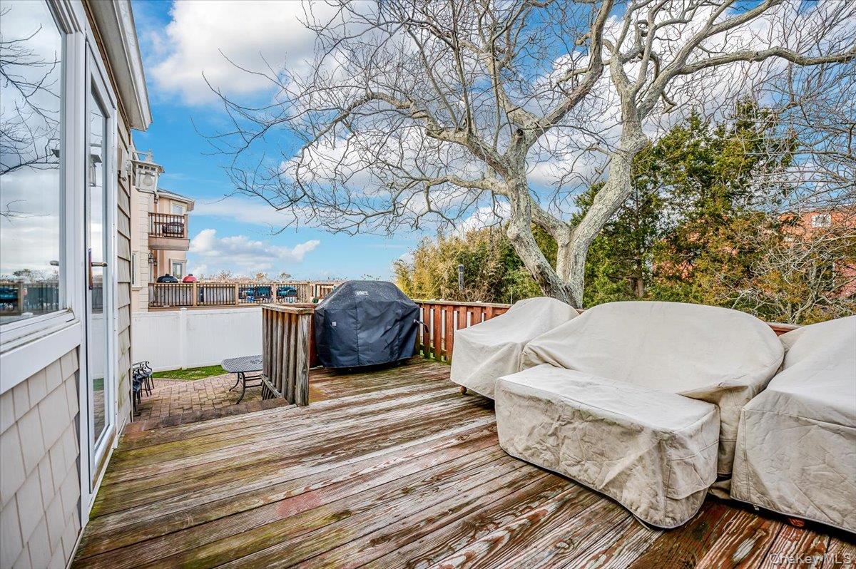 821 Channel Road Lido Beach, NY 11561 - Photo 14 of 17