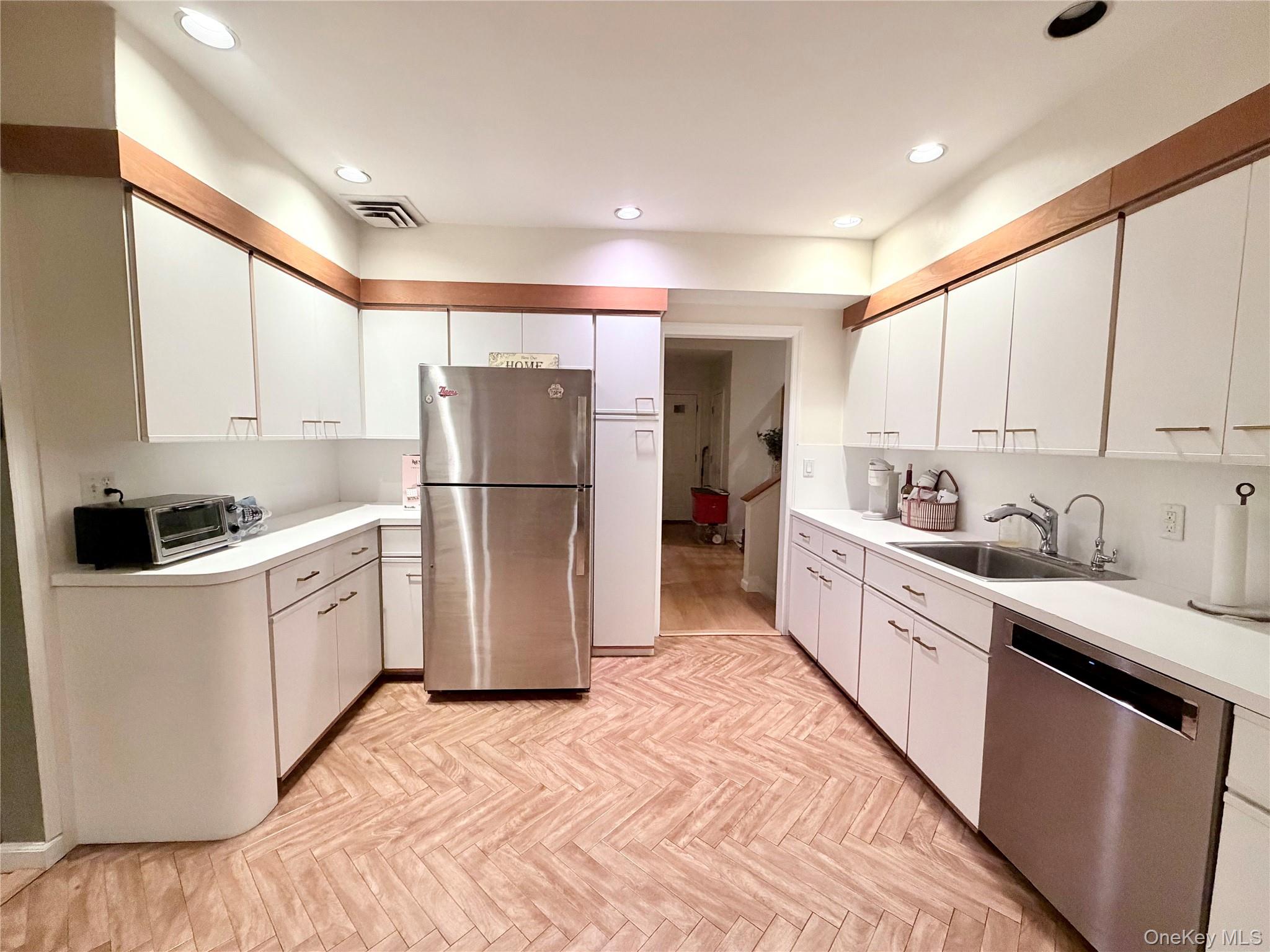 821 Channel Road Lido Beach, NY 11561 - Photo 6 of 17