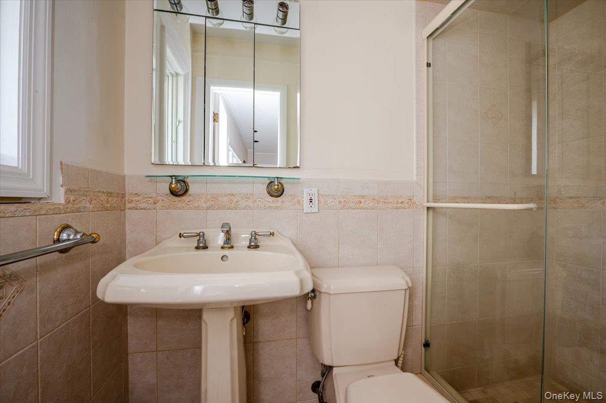 821 Channel Road Lido Beach, NY 11561 - Photo 9 of 17