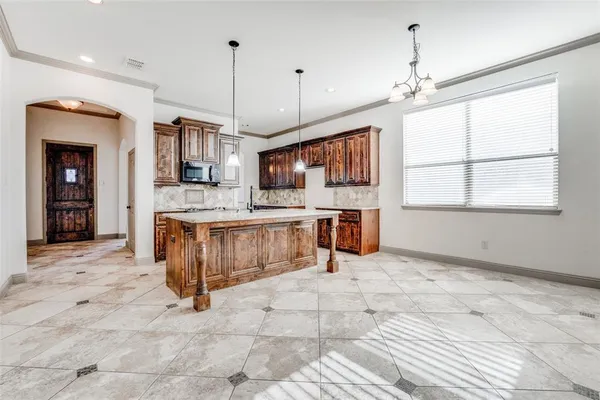 $2,400 | 3005 Guadalupe Drive, Forney, TX 75126