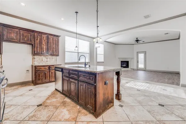 $2,400 | 3005 Guadalupe Drive, Forney, TX 75126