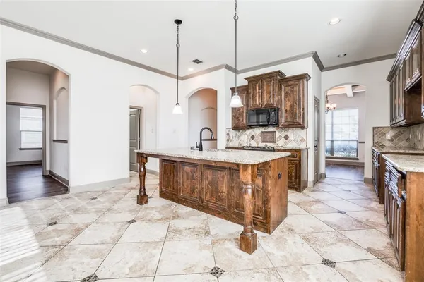 $2,400 | 3005 Guadalupe Drive, Forney, TX 75126